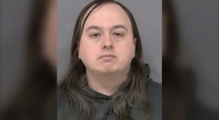 La police de Bell arrête un homme accusé d'avoir attiré des enfants via les plateformes de réseaux sociaux.