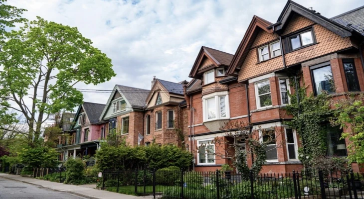 Bank of Canada: Decline in home prices may limit refinancing options for some Toronto borrowers
