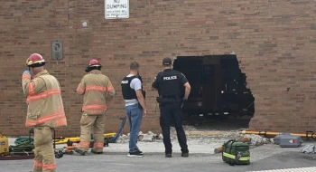 Several injuries after a car crashes into a shopping center in London, Ontario