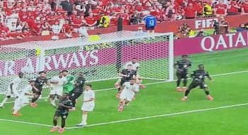 Le Canada écrase le Qatar avec un score historique de six buts et se rapproche de la qualification pour les 32es de finale